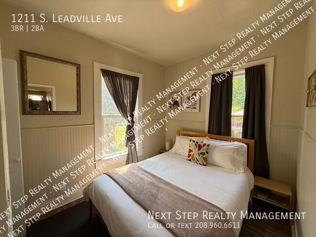 Building Photo - 1211 S Leadville Ave