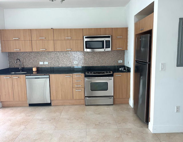 Building Photo - 350 S Miami Ave