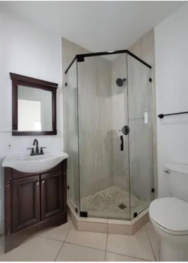 Building Photo - 1150 SW 154th Ave