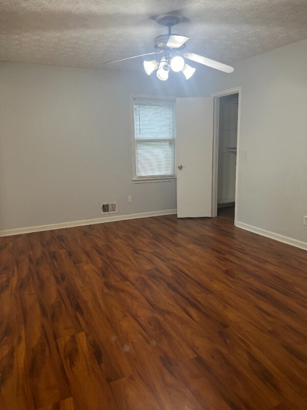 Building Photo - 1675 Oak Ridge Way NW