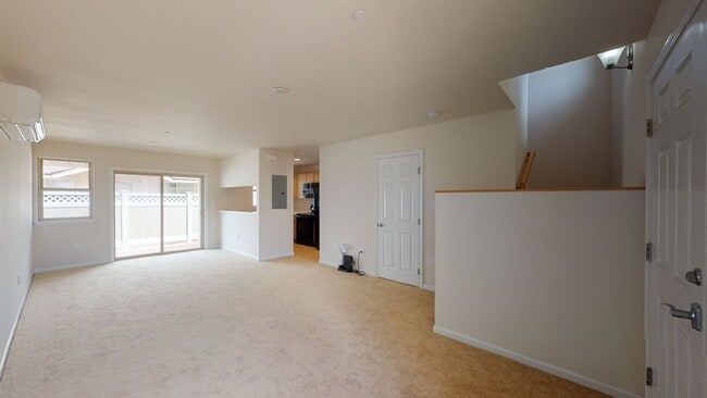 Building Photo - 262 Kahoma Village Loop