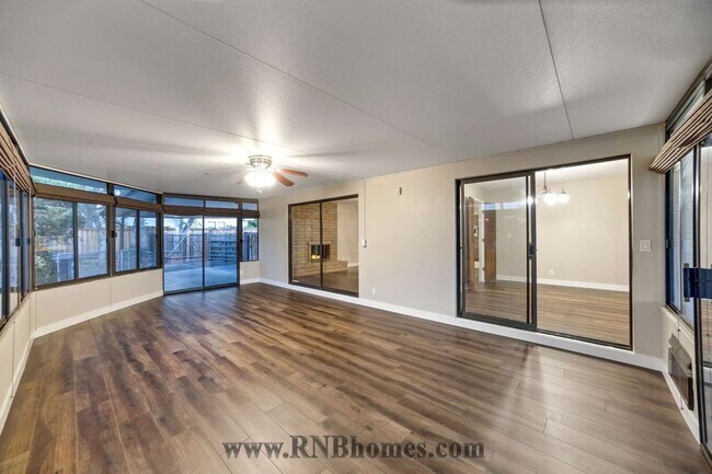 Building Photo - 4305 Whispering Oak Cir