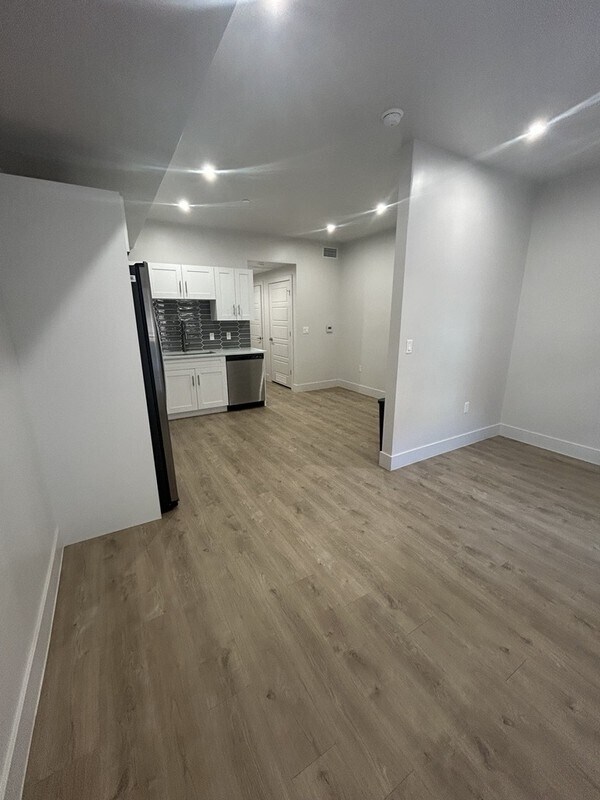Building Photo - 5088 S Desert Color Pkwy