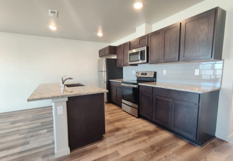 Building Photo - 5723 W Albany Pl