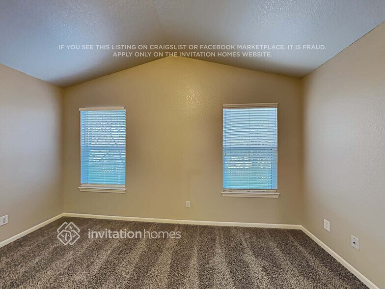 Building Photo - 2245 Fallwater Ln