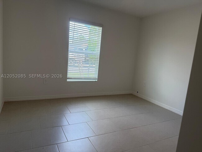 Building Photo - 17332 Cantu Ct