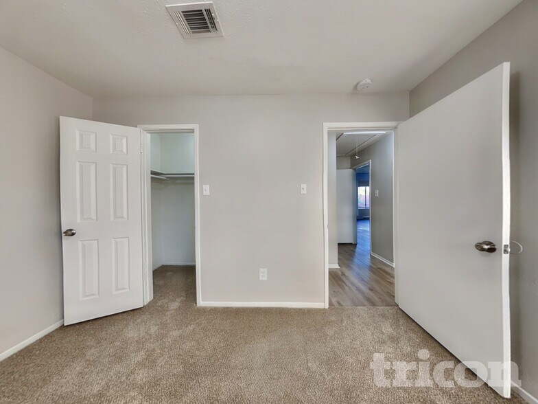 Building Photo - 11503 Sageperry Dr