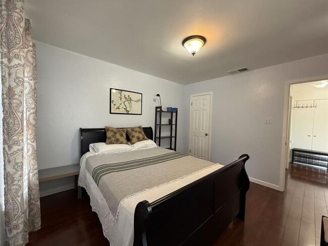 Building Photo - 8330 Fathom Cir