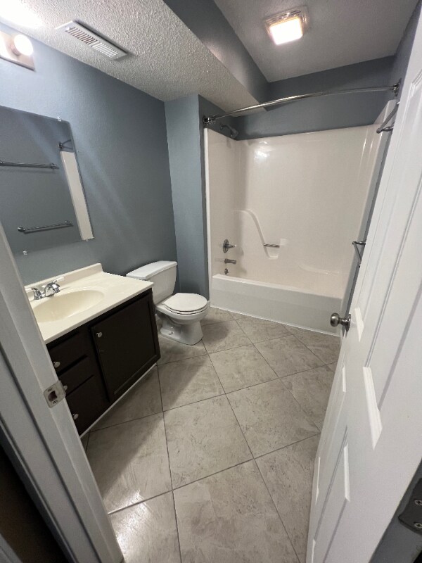 Building Photo - 2539 Catskill Ct