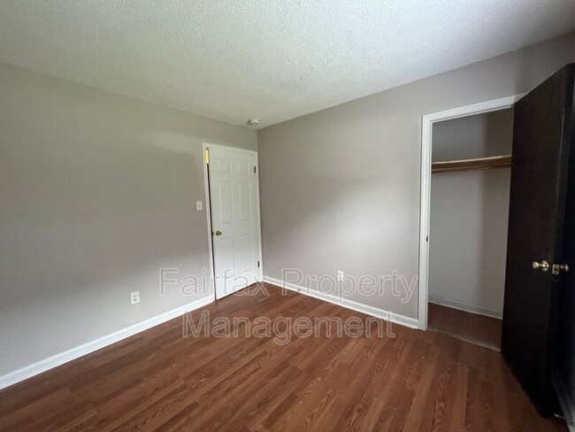 Building Photo - 1117 Pecan Pl