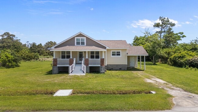 Primary Photo - 3 Bed 2 Bath Marshallberg Home Available now
