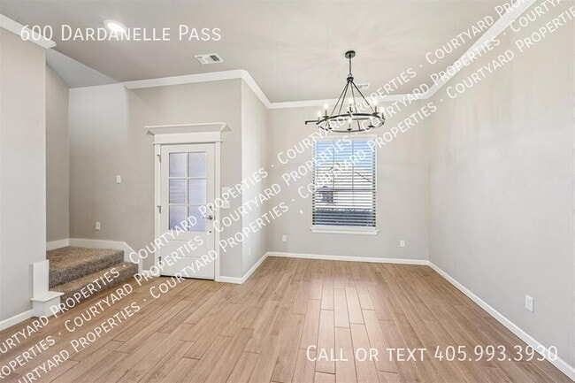 Building Photo - 600 Dardanelle Pass