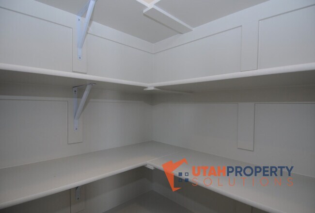 Building Photo - 14801 Garrison Ln
