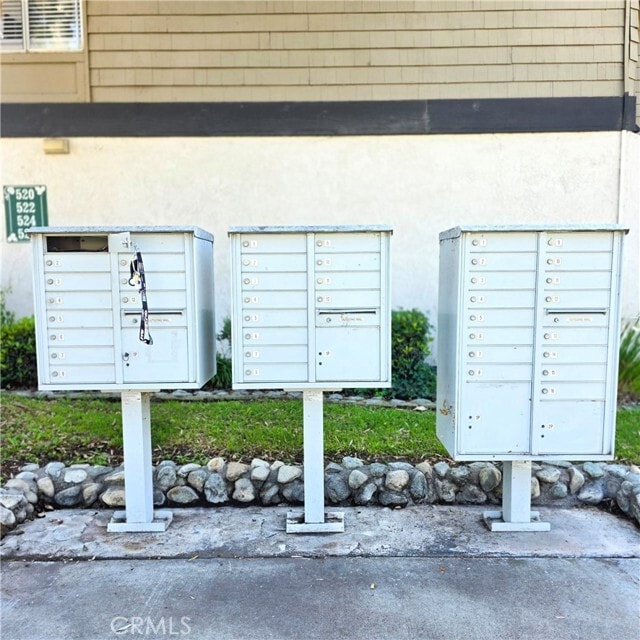 Building Photo - 521 W Dunton Ave