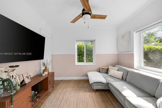 Building Photo - 970 NW 10th Ave