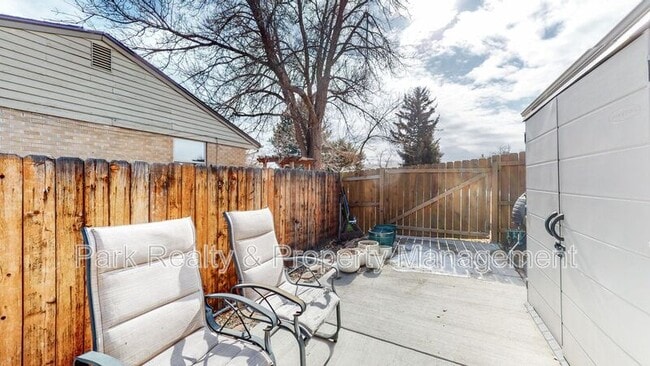 Building Photo - 6025 W 61st Ave