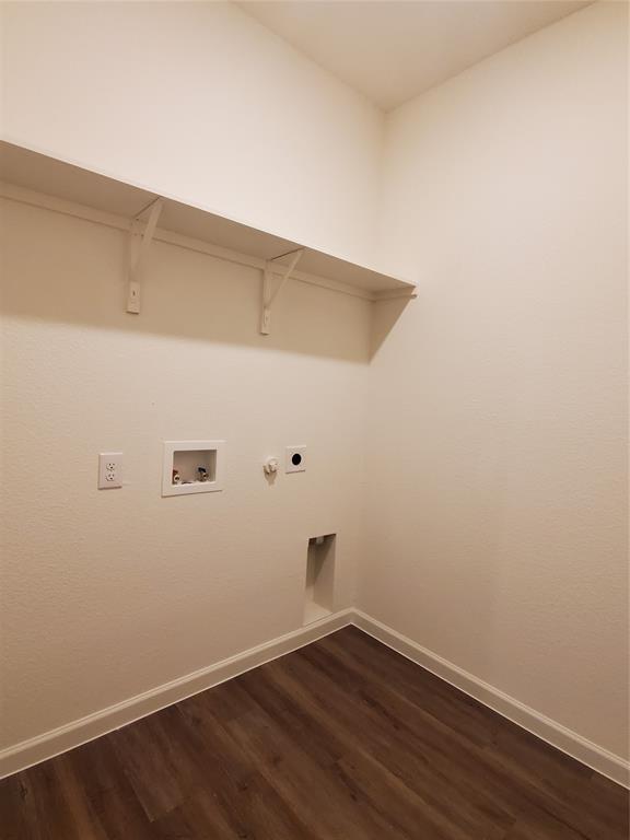 Building Photo - 712 Peach Tree Ln