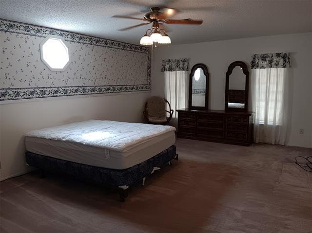 Building Photo - 519 Jolly Dr