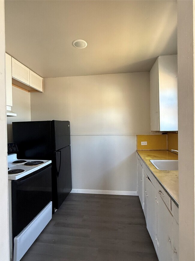 Building Photo - 2711 Avenue G