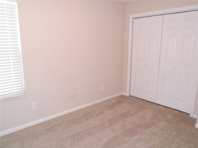 Building Photo - 1109 Peachtree Ct