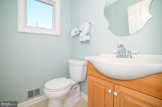 Building Photo - 4708 Randolph Ct