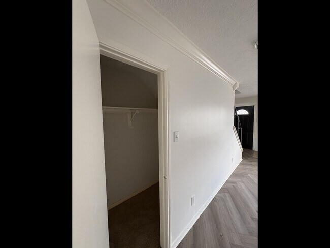 Building Photo - 13714 Firerock Dr