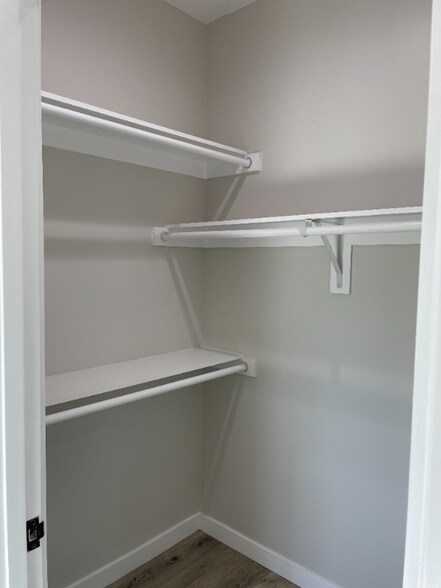 Building Photo - 140 N Carondelet St