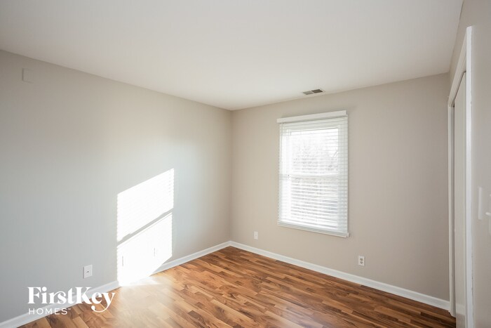Building Photo - 7809 Dawson Dr