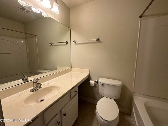 Building Photo - 8145 Summerside Cir