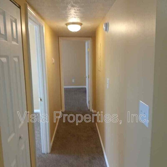 Building Photo - 4119 Glen Hill Manor Dr