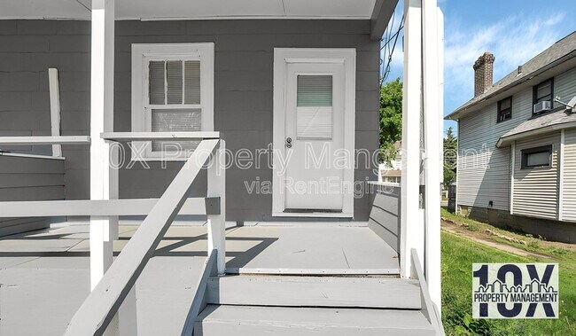 Building Photo - 350 S Hague Ave