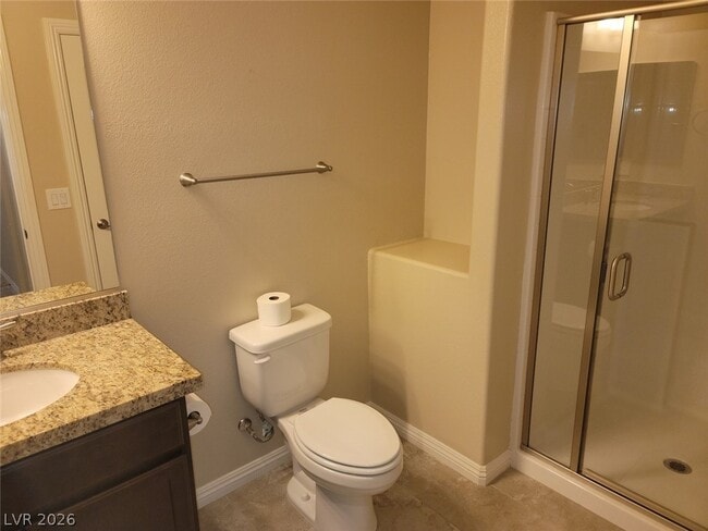 Building Photo - 2919 Tremont Ave