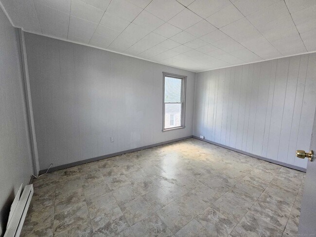 Building Photo - 28 2nd Ave