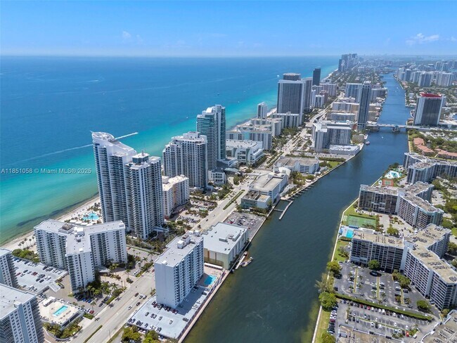 Building Photo - 3101 S Ocean Dr