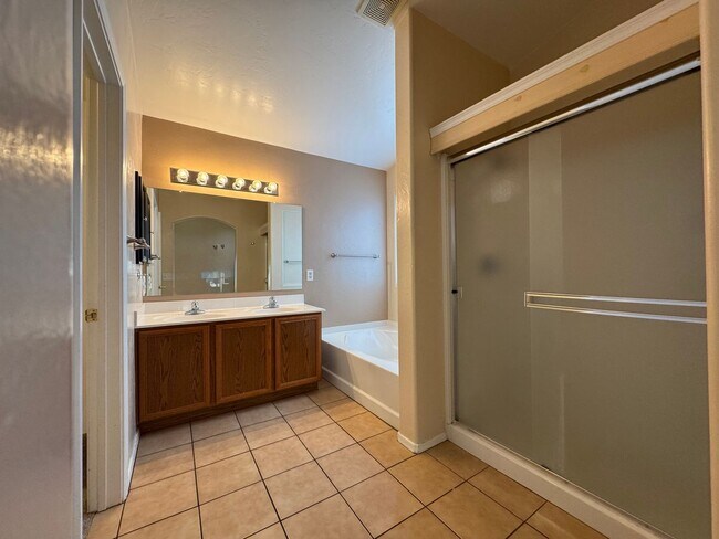 Building Photo - 4BR/2BA/2GA, 1889 sq.ft. rental in Sierra Vista, AZ