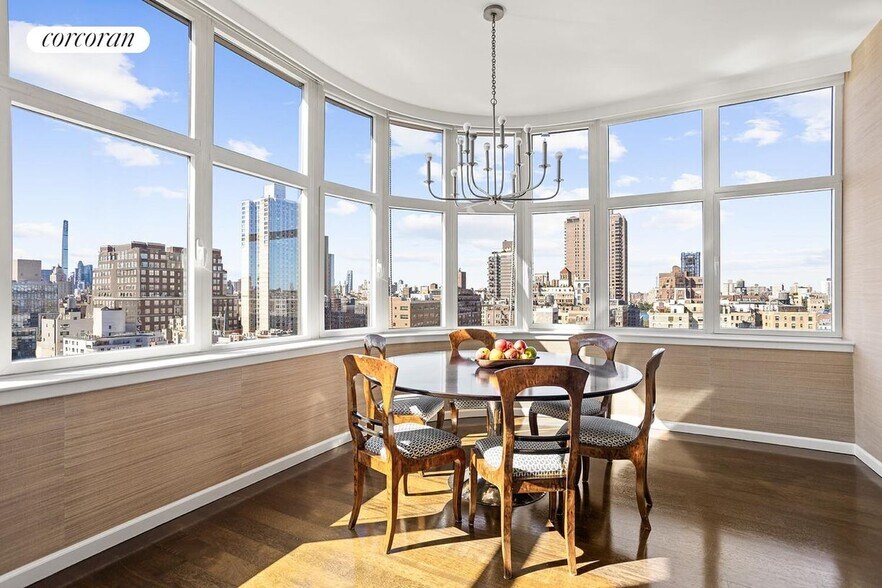 Building Photo - 181 E 90th St