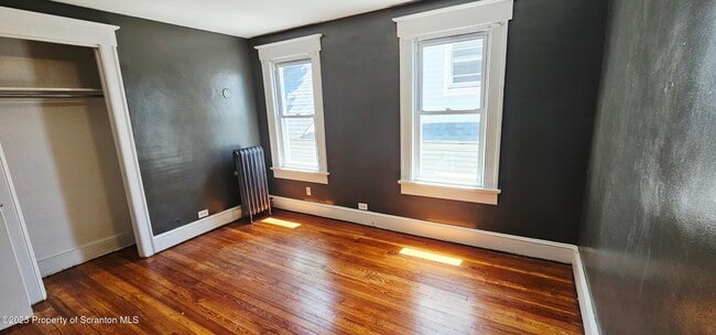 Building Photo - 1323 Olive St