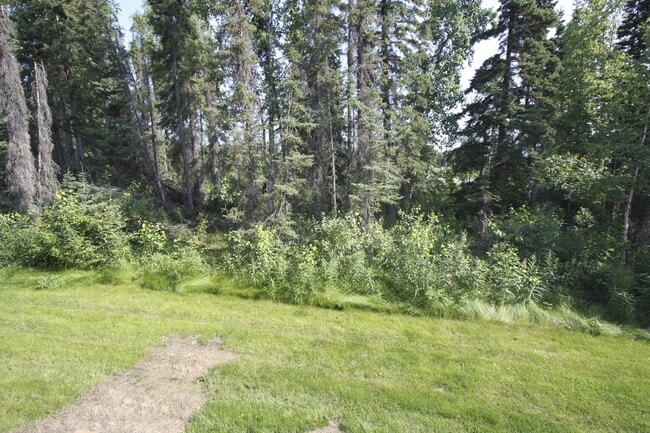 Building Photo - 3 Bedroom Condo in East Anchorage!