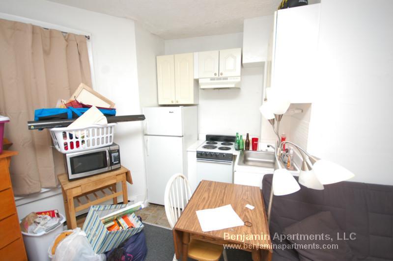 Building Photo - 28 S Huntington Ave