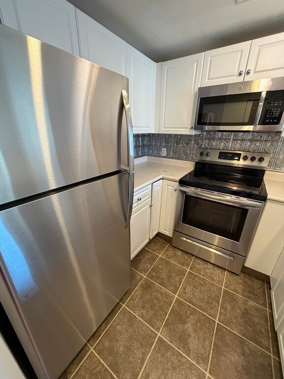 Building Photo - 10 Museum Way