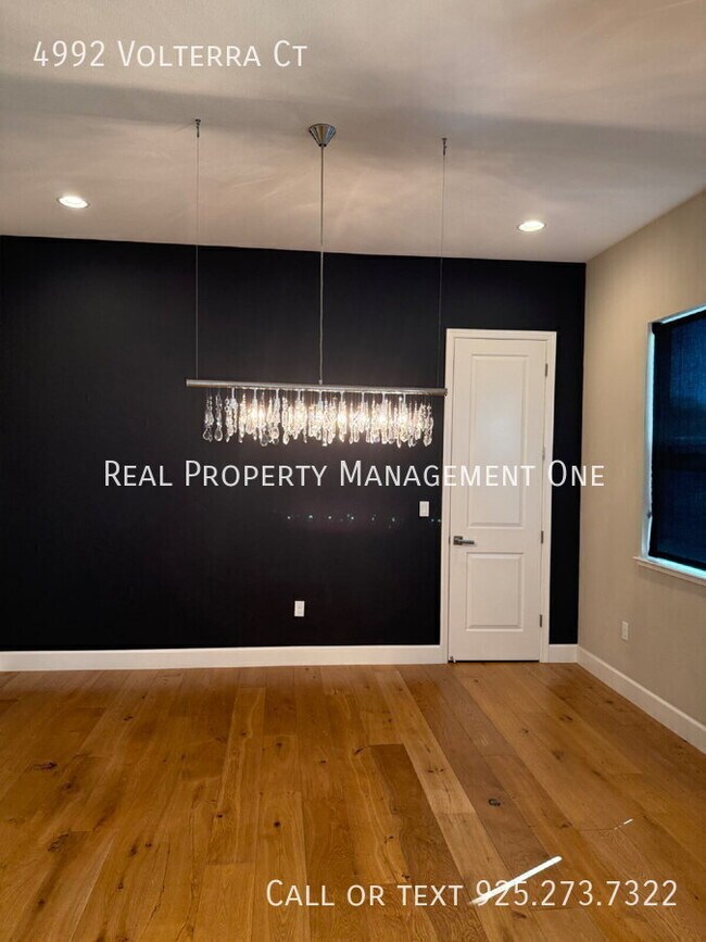 Building Photo - 4992 Volterra Ct