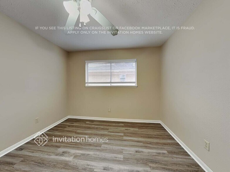 Building Photo - 4707 Lost Oak Dr