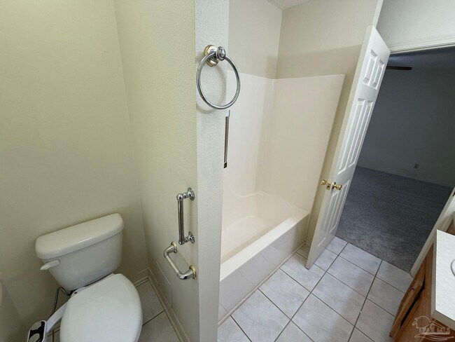 Building Photo - 3801 N 12th Ave