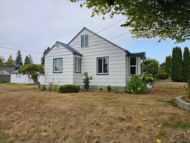 Building Photo - 4523 N 16th St