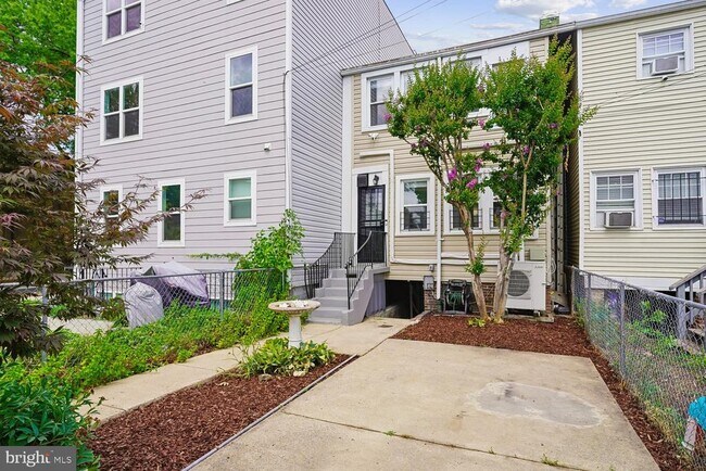 Building Photo - 1303 West Virginia Ave NE