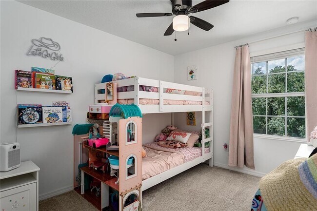 Building Photo - 10348 Oakside Dr