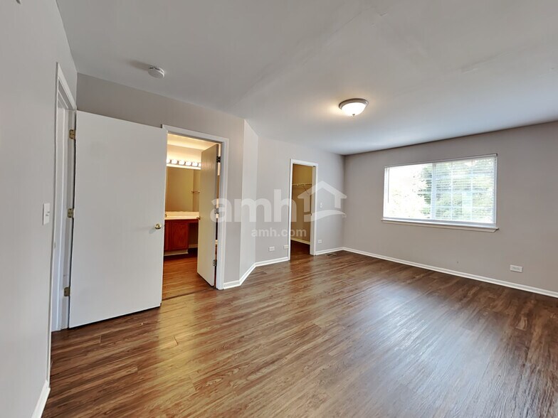 Building Photo - 300 Annandale Dr