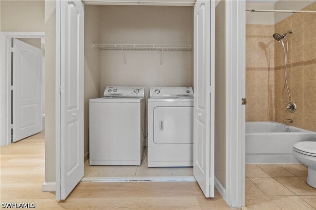 Building Photo - 7009 Romana Way