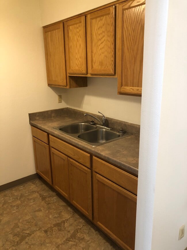Building Photo - Foxbridge Apartments