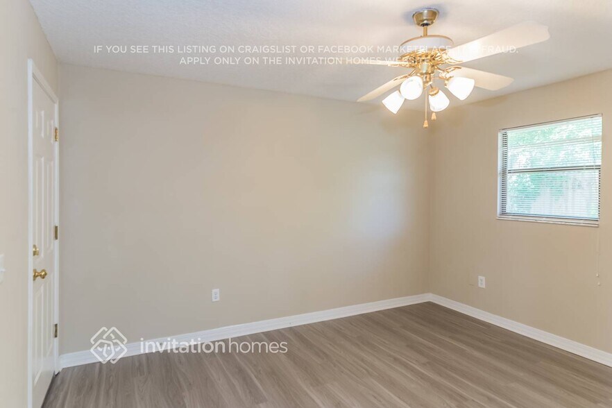 Building Photo - 2555 Bottomridge Dr